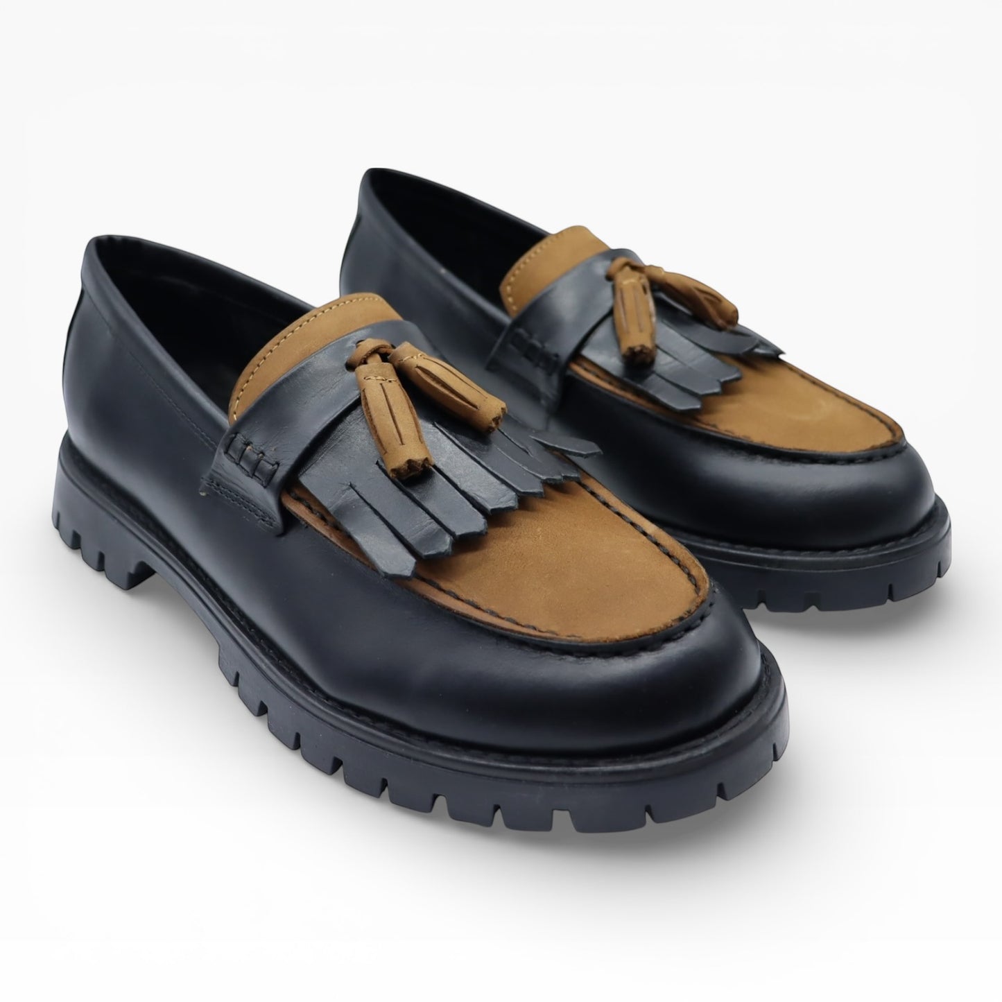 TASSEL LOAFER NEGRO ARENA