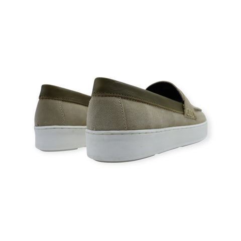 LOAFER GAMUZA HUESO