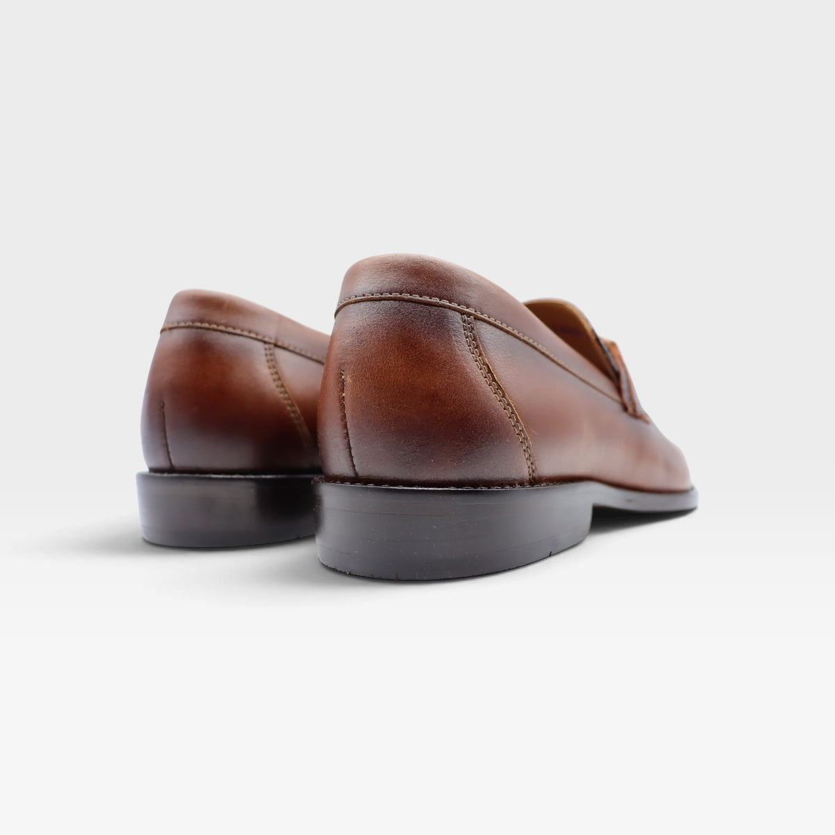 SLIP ON SNAKE CAFE